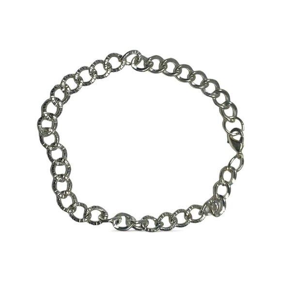 Silver Tone Chainlink Charm Bracelet 9"L Lobster Clasp - Picture 2 of 4